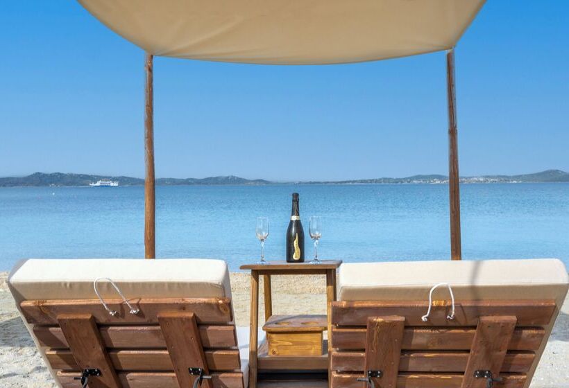 Hotel Akrathos Beach