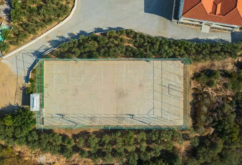 هتل Akrathos Beach