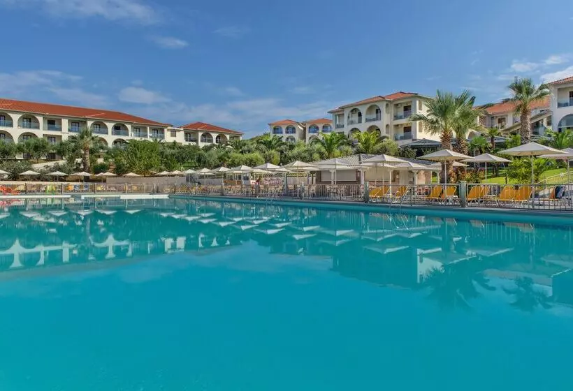 هتل Akrathos Beach