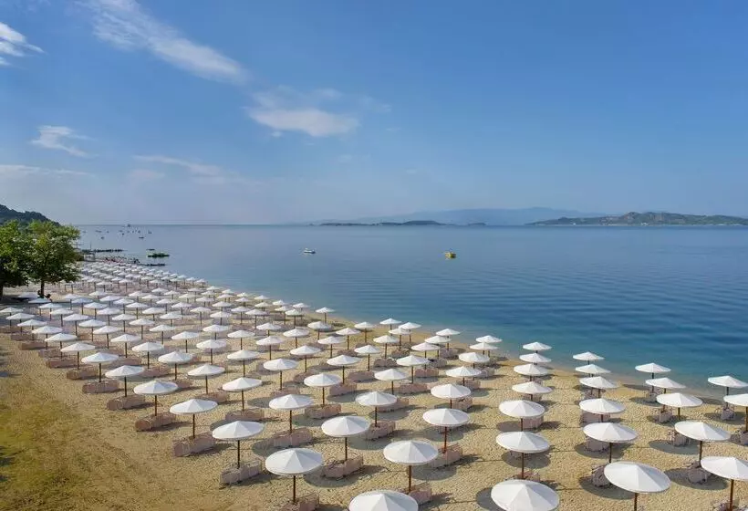 هتل Akrathos Beach