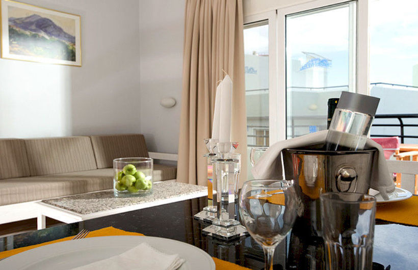 هتل Alantha Apartments