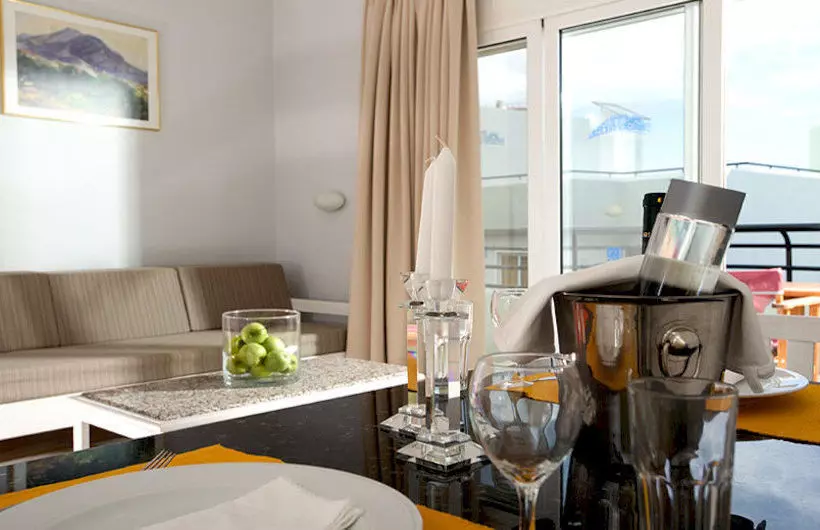 酒店 Alantha Apartments