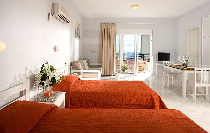 هتل Alantha Apartments