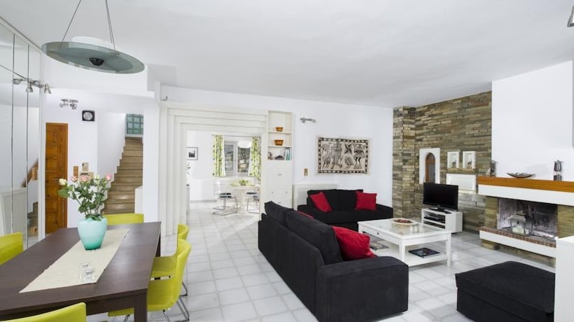 هتل Alantha Apartments