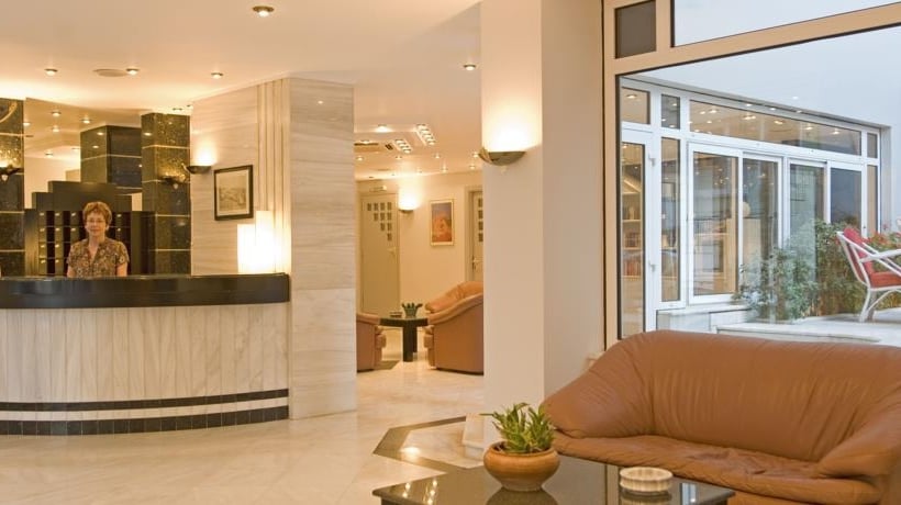 هتل Alantha Apartments