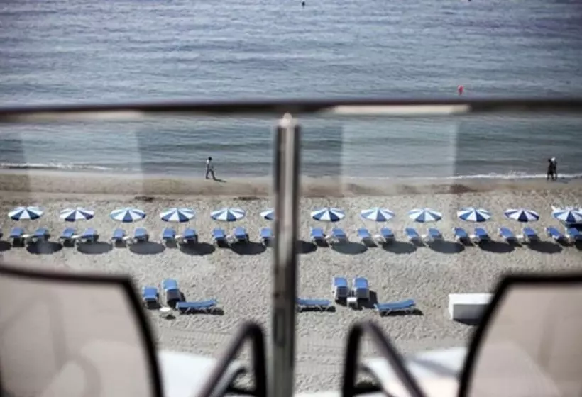 호텔 Allon Mediterrania