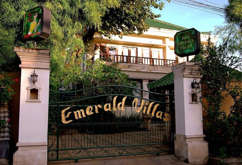 בית מלון כפרי Bali Emerald Villas