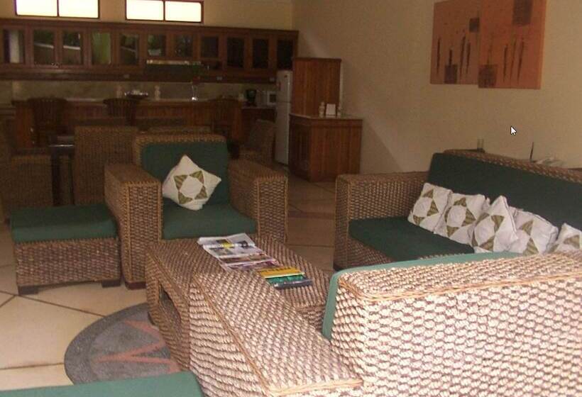 בית מלון כפרי Bali Emerald Villas