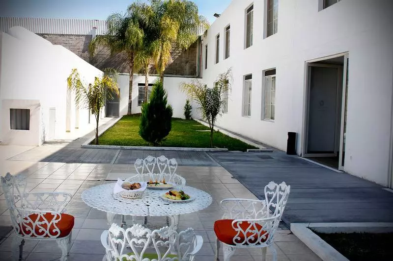 Hotel Barante Suites