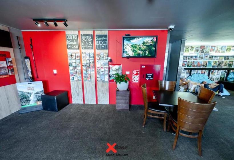 فندق Base Backpackers Wanaka  Hostel