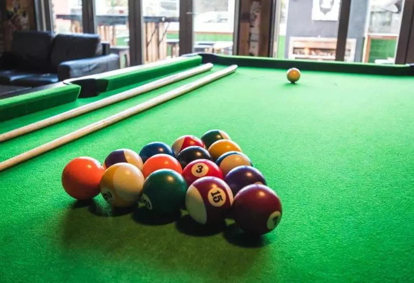 Hotel Base Backpackers Wanaka  Hostel