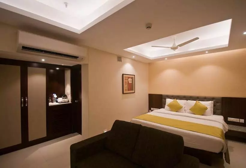 Calangute Towers   Am Hotel Kollection