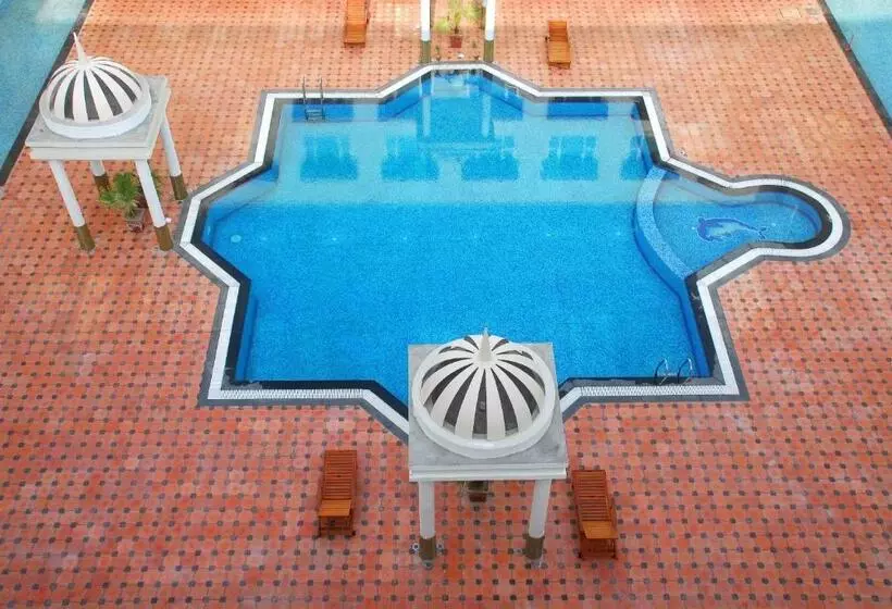 酒店 Cambay Grand  Kukas