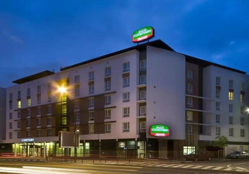 فندق Courtyard By Marriott Paris Saint Denis