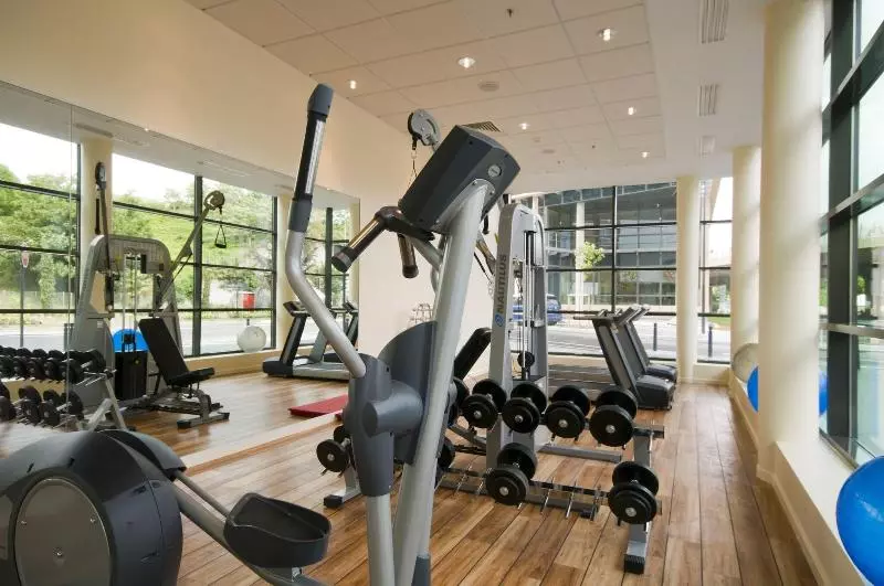 فندق Courtyard By Marriott Paris Saint Denis