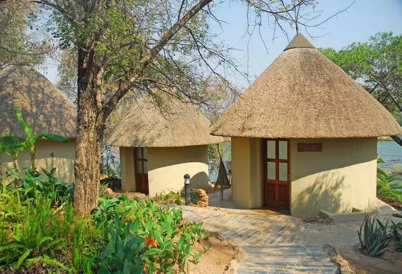 هتل Divava Okavango Resort & Spa