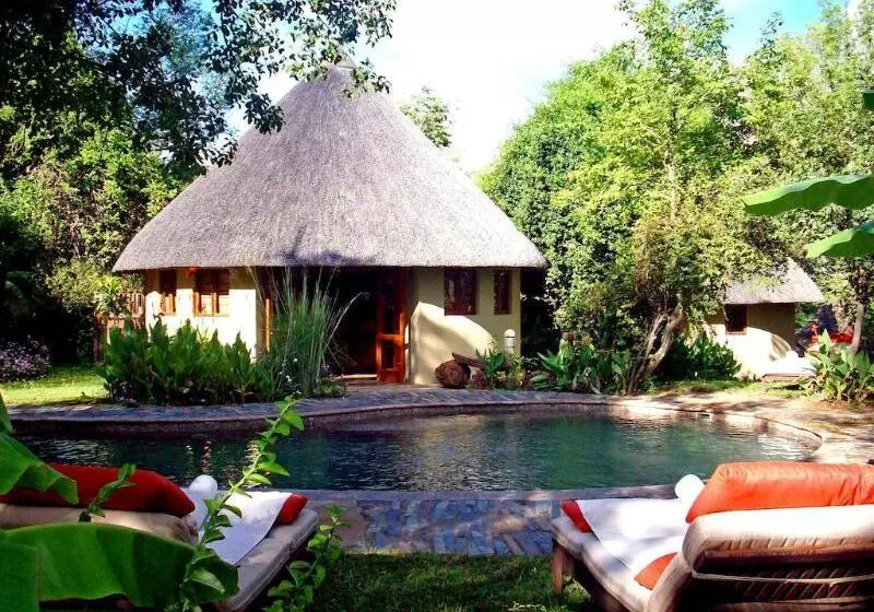 هتل Divava Okavango Resort & Spa