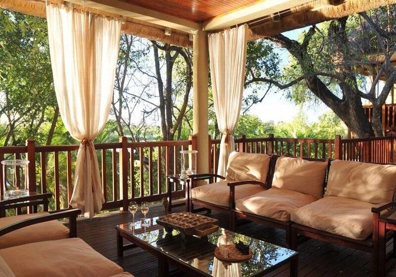 בית מלון כפרי Divava Okavango Resort & Spa