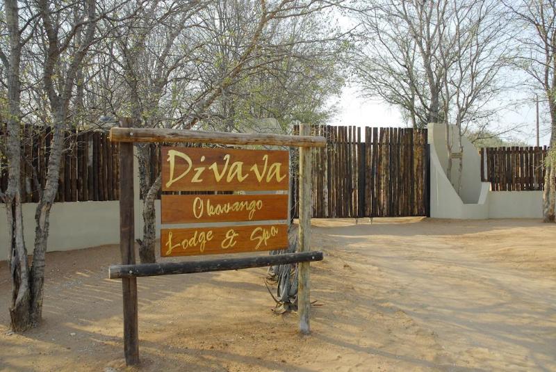 בית מלון כפרי Divava Okavango Resort & Spa