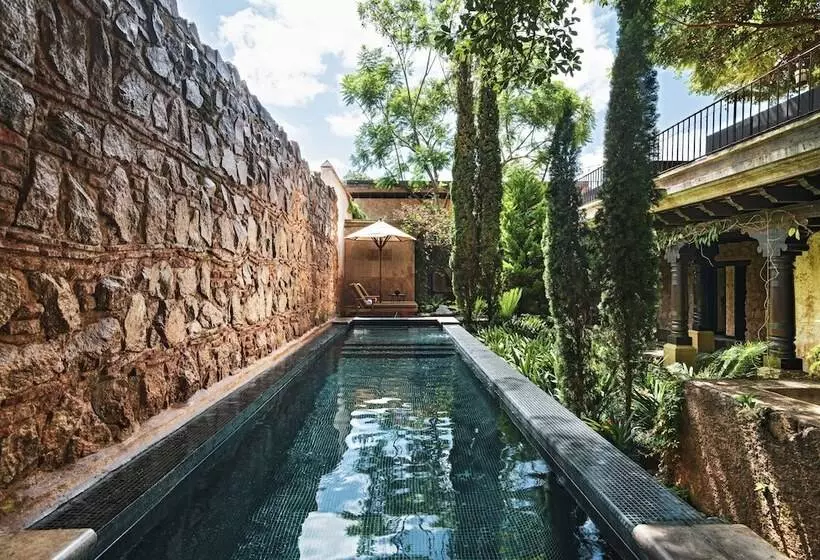 هتل El Convento Boutique