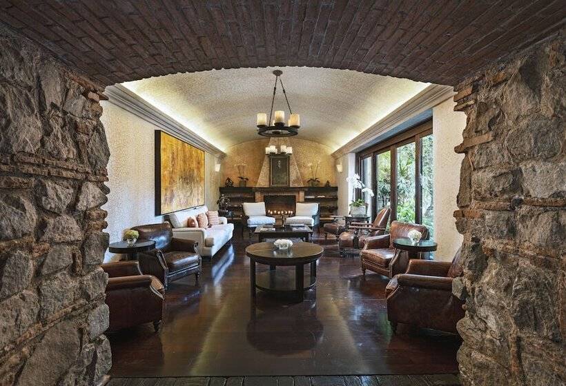 هتل El Convento Boutique