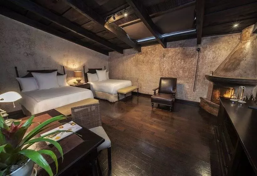 هتل El Convento Boutique