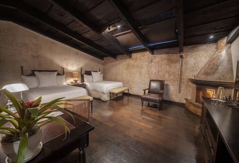 هتل El Convento Boutique