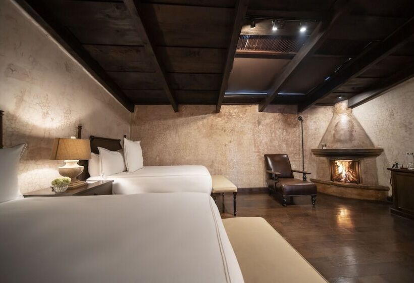 هتل El Convento Boutique