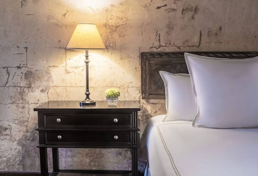 هتل El Convento Boutique