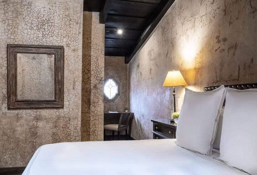 هتل El Convento Boutique