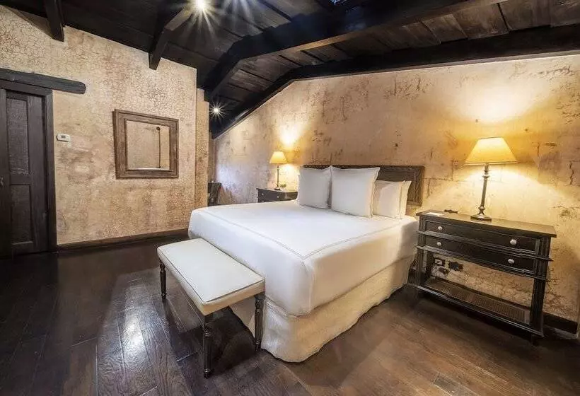 هتل El Convento Boutique