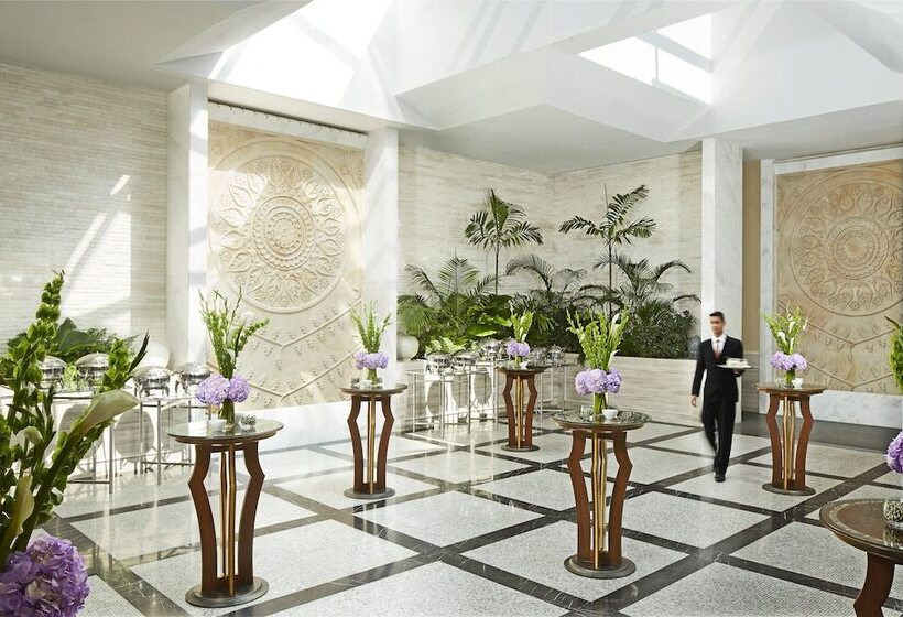 Four Seasons Hotel Mumbai