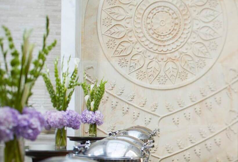 Four Seasons Hotel Mumbai