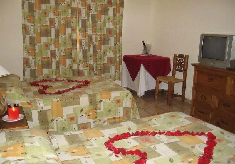 فندق Hacienda Bugambilias