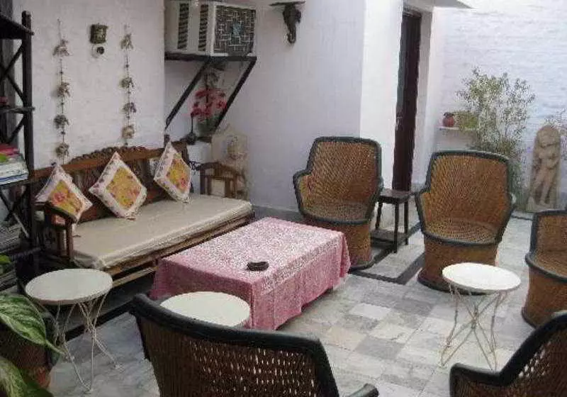 酒店 Indrashan Homestay