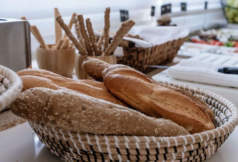 Irida Hotel Agia Pelagia