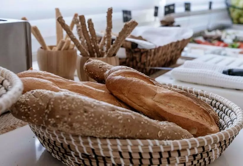 Irida Hotel Agia Pelagia