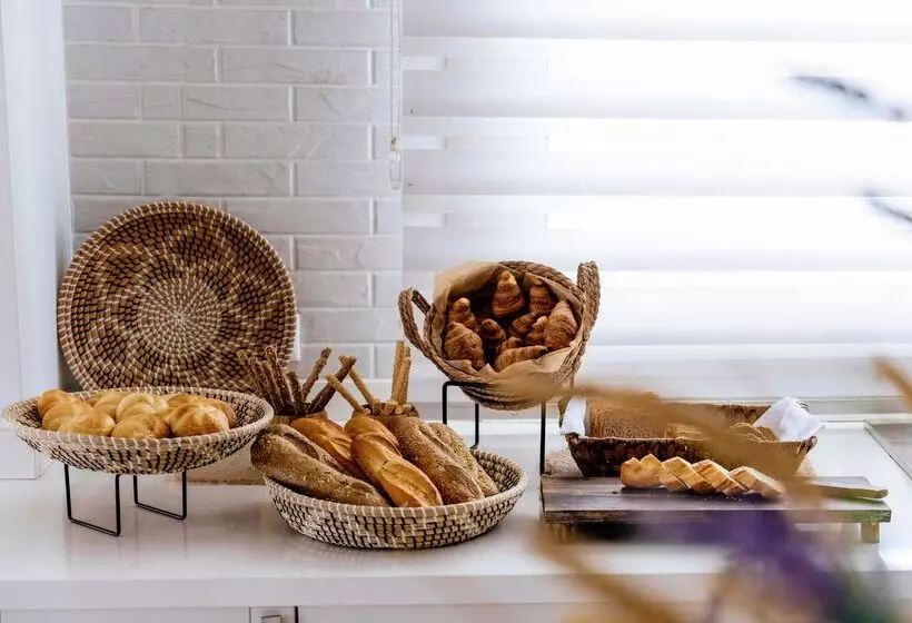 Irida Hotel Agia Pelagia