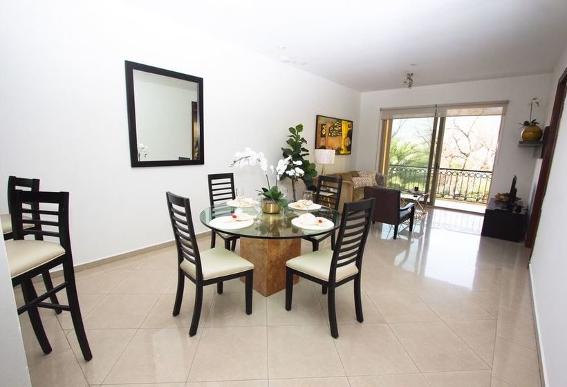 فندق Torres De El Legado