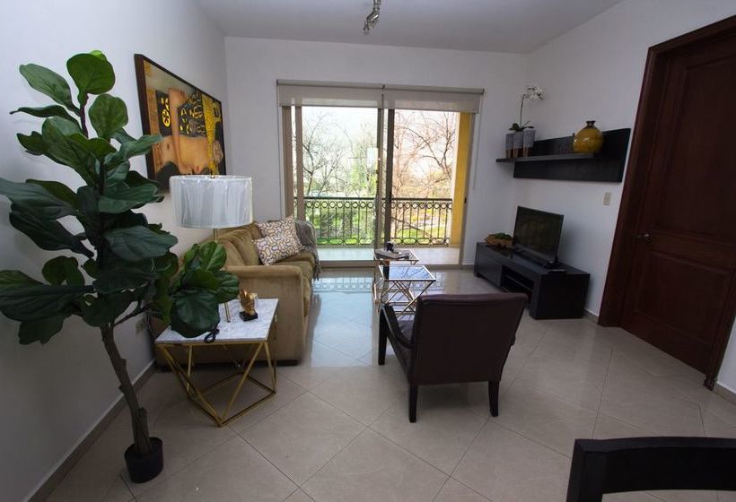 فندق Torres De El Legado