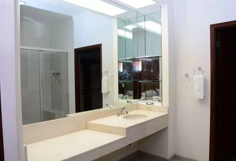 호텔 Torres De El Legado