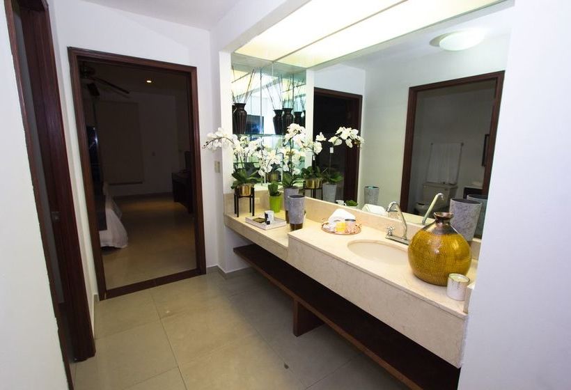 فندق Torres De El Legado