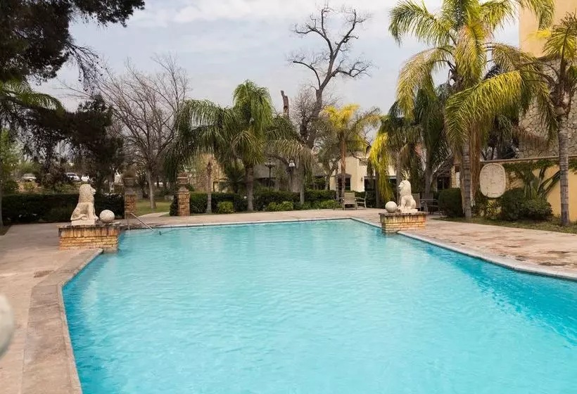 호텔 Torres De El Legado