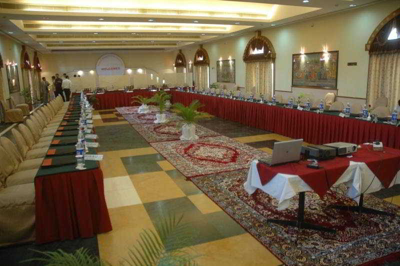 호텔 Shree Ram International