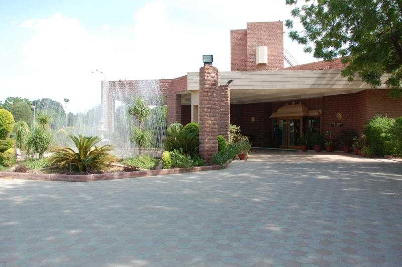 호텔 Shree Ram International