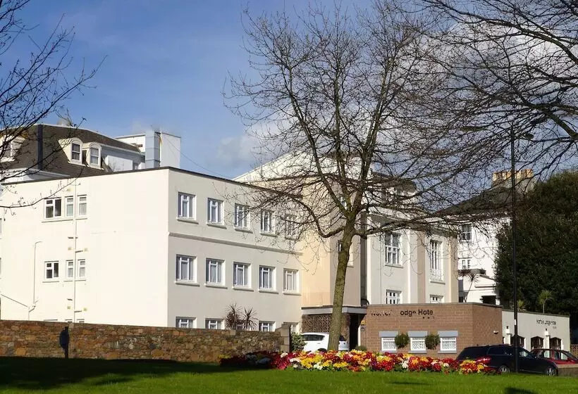 Отель The Norfolk Lodge