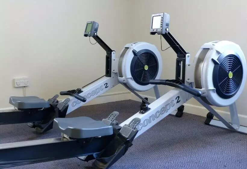 Отель The Norfolk Lodge