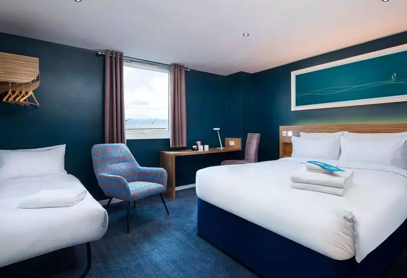 هتل Travelodge Edinburgh Cameron Toll