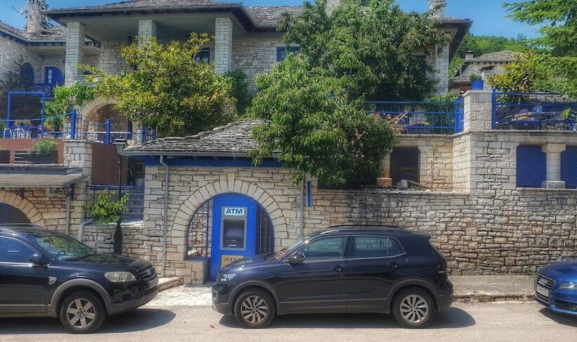 Hotell Zarkada Archontiko