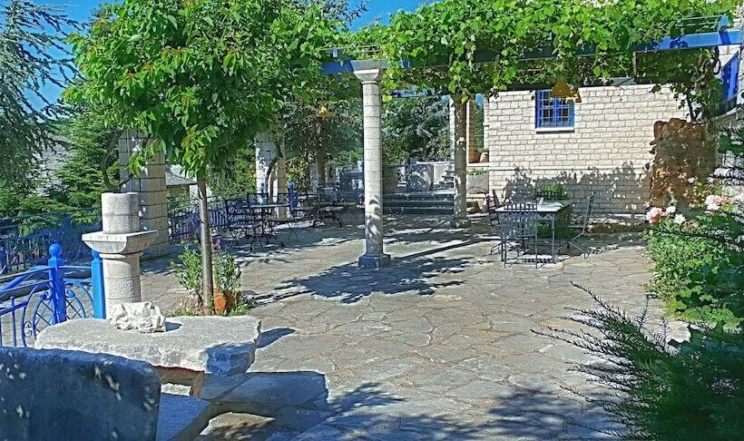 Hotell Zarkada Archontiko